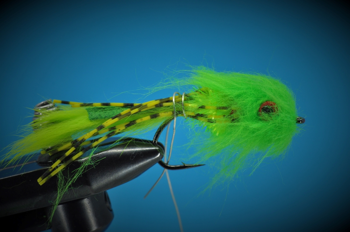 Bass Bully Fly Step-by-Step