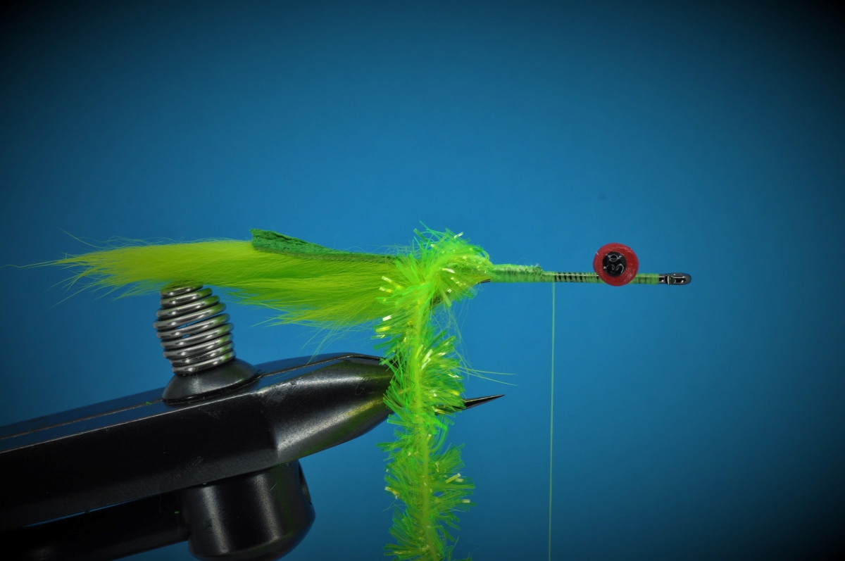 Bass Bully Fly Step-by-Step
